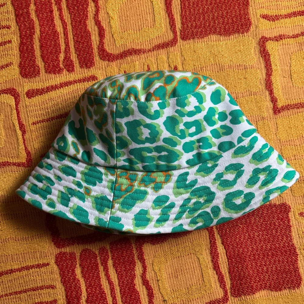 Rani Arabella Green Leopard Print Bucket Hat